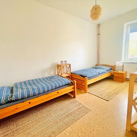 "Mts-Haus Zettemin" - 2 Familienfreundliche Ferienwohnungen In Mecklenburg ภายนอก รูปภาพ