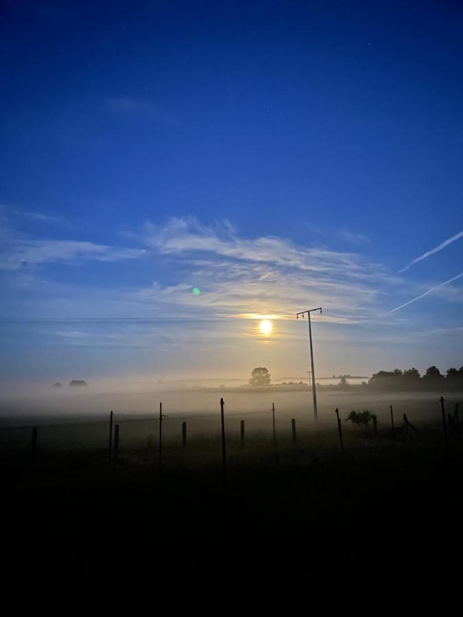 "Mts-Haus Zettemin" - 2 Familienfreundliche Ferienwohnungen In Mecklenburg ภายนอก รูปภาพ